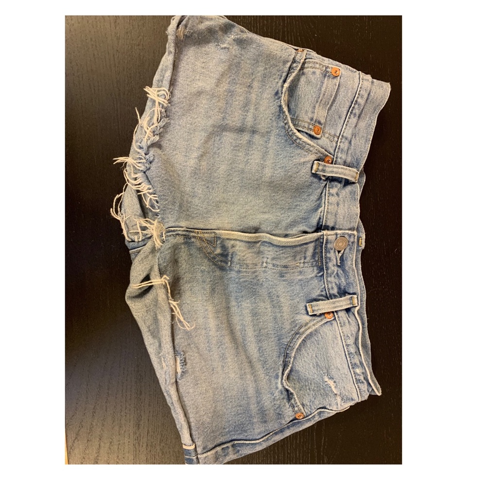 Levi Shorts size 29